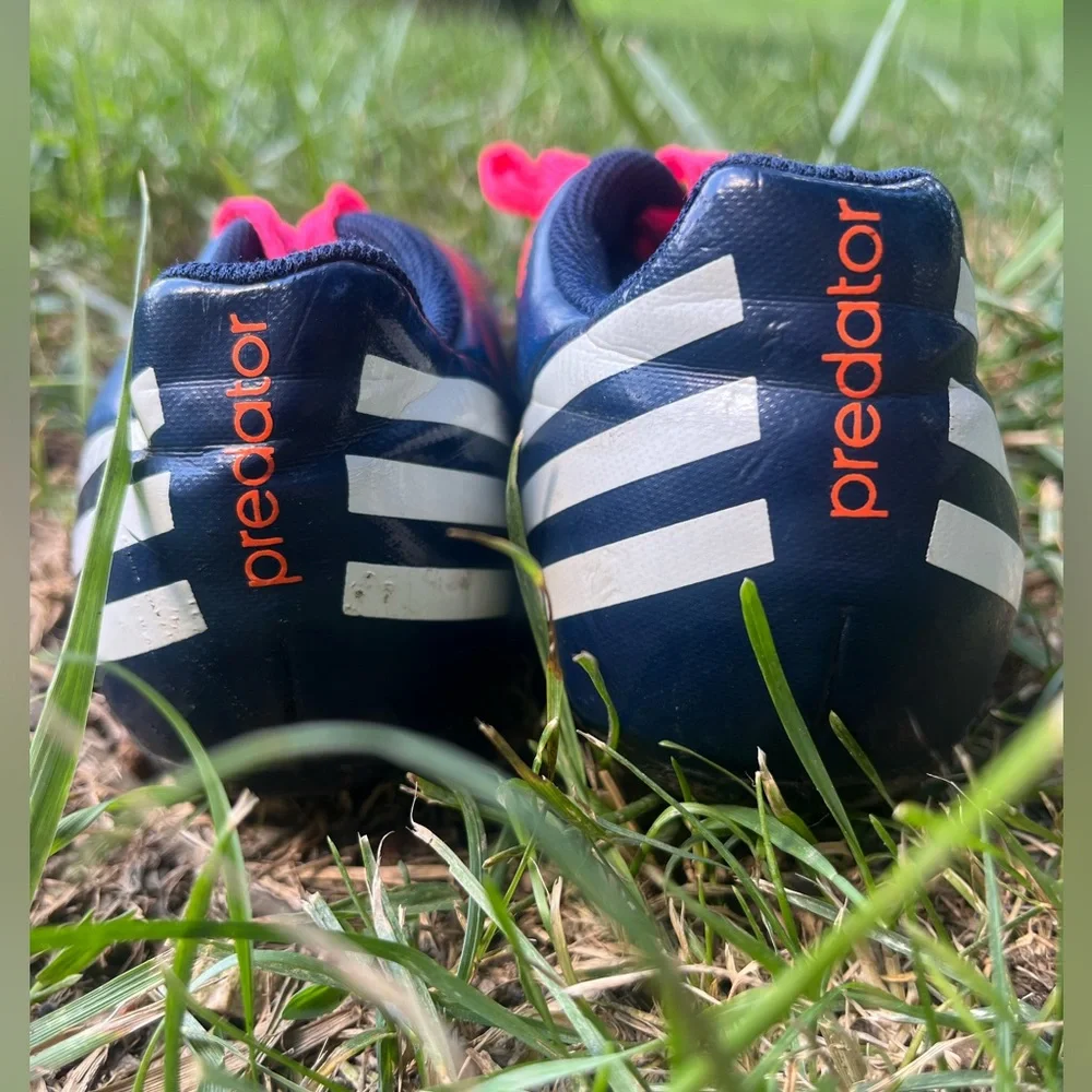 Adidas Kids Predator Soccer Cleats Blue, Neon Fluorescent Pink Red Laces Sz 1